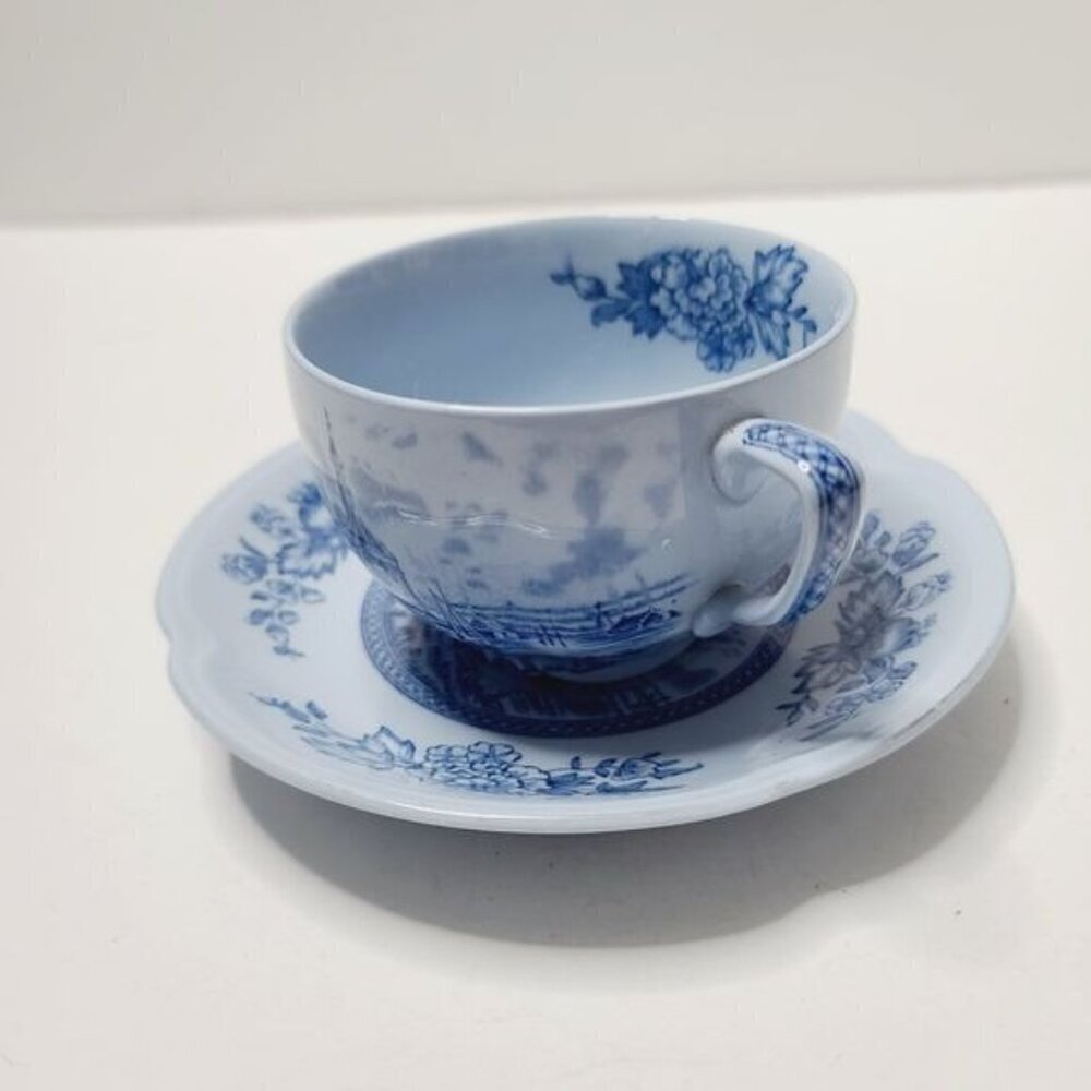 Vintage Tulip Time Johnson Bros Blue Background Windmill Teacup Saucer England - Picture 2 of 14